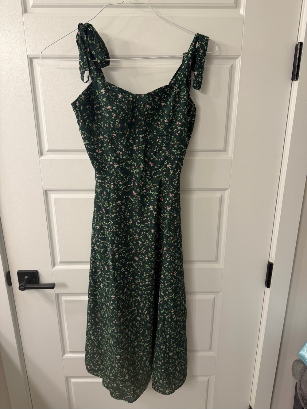 RIHOAS Dark Green Floral Tie-Strap Midi Dress